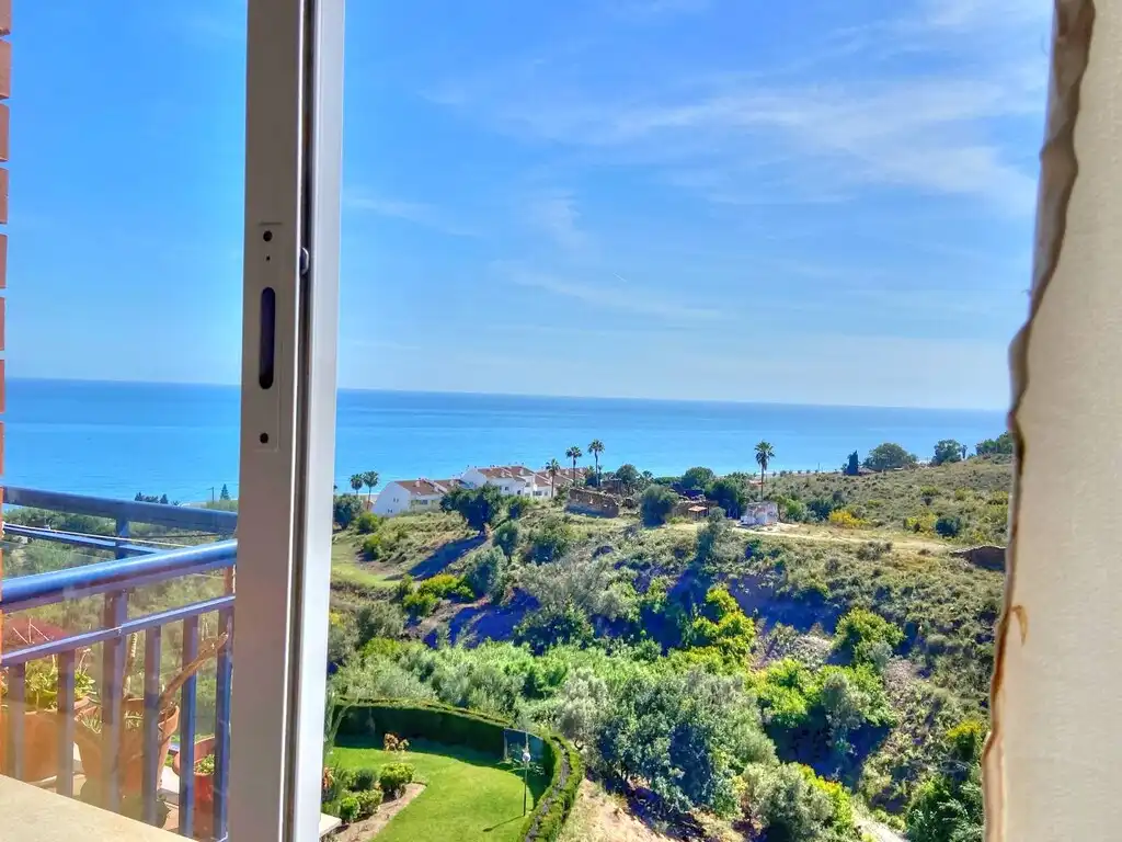 Vista exterior de Apartament de lloguer en Vélez-Málaga amb Terrassa, Moblat i Piscina comunitària