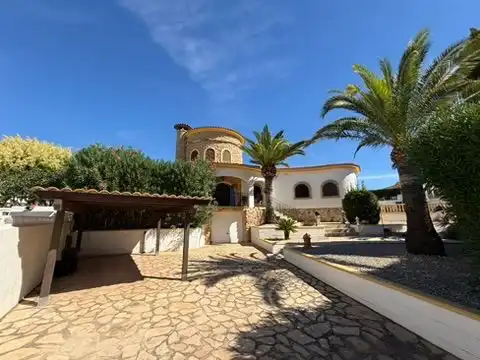 Villa con piscina in vendita a Carrió - La Merced - Los Pinos, imagen 32