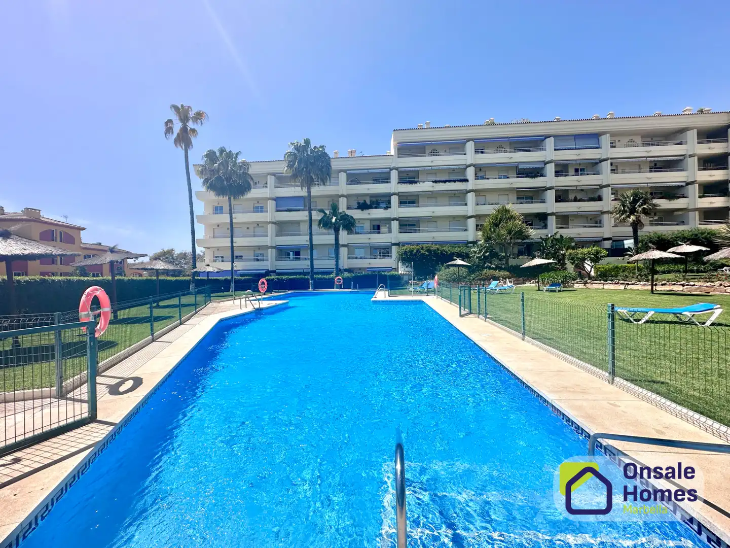 Piscina de Piso en venta en Marbella con Aire acondicionado, Terraza y Trastero