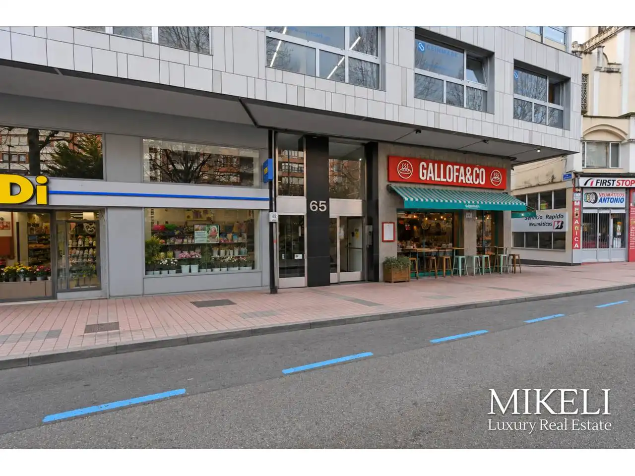 Piso en venta en Santander con Calefacción y Parquet