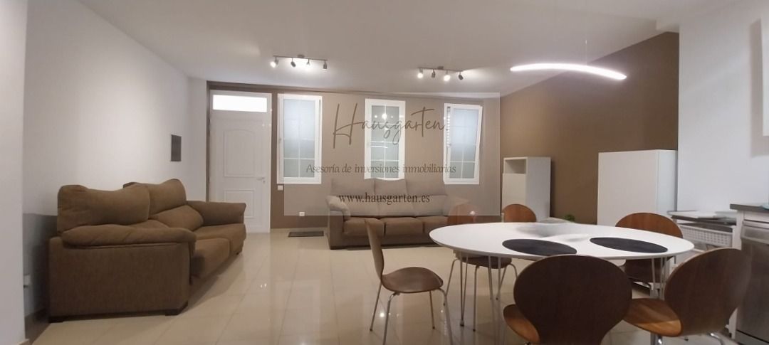 Living room of House or chalet for sale in Las Palmas de Gran Canaria  with Heating, Terrace and Furnished
