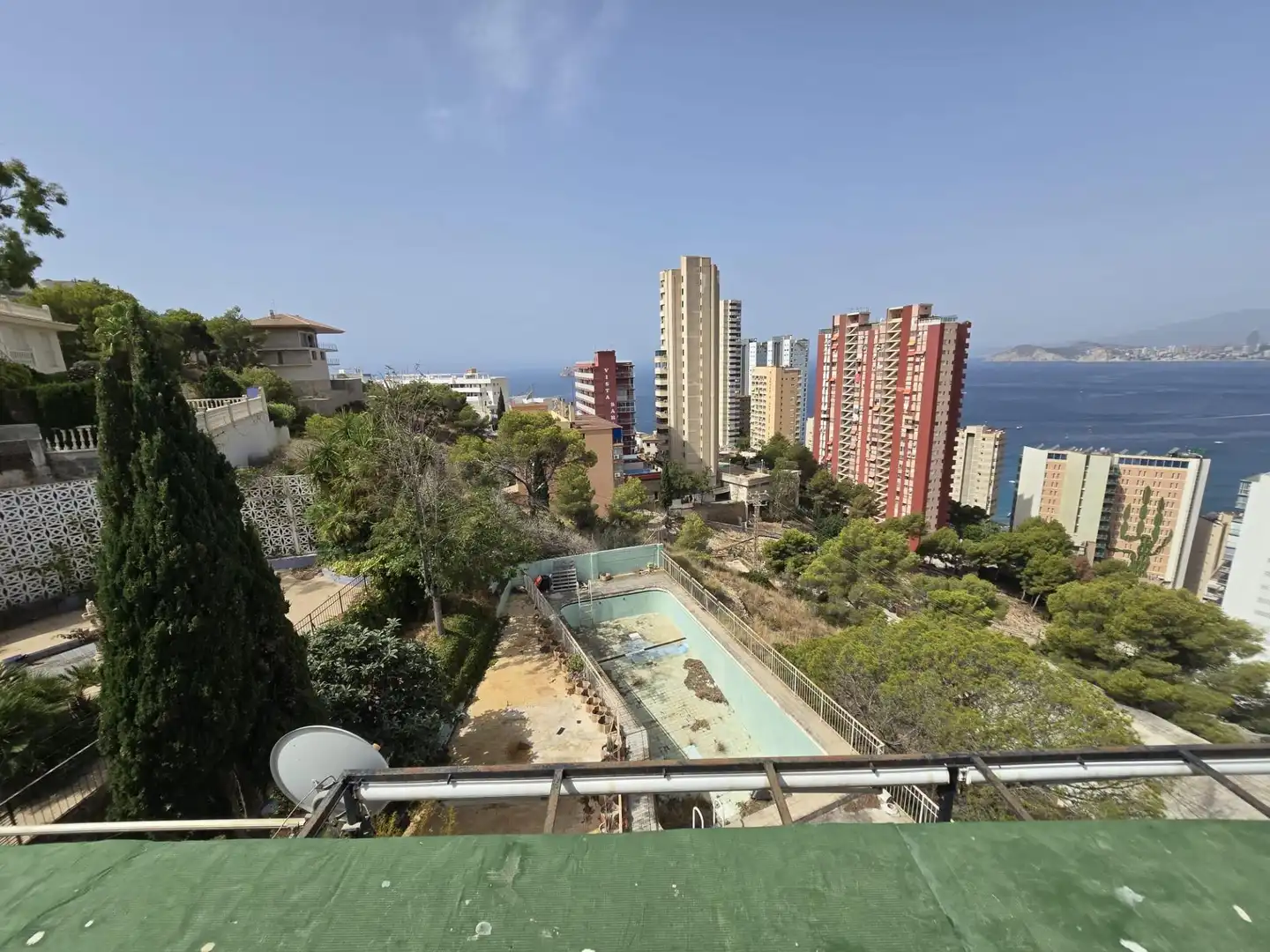 Schwimmbecken von Haus oder Chalet zum Verkauf in Benidorm mit Privatgarten, Terrasse und Abstellraum