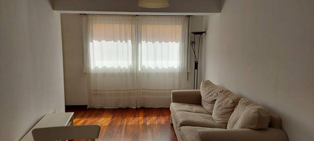 Piso en Alquiler en Rúa Médico Durán en Falperra - Santa Lucía