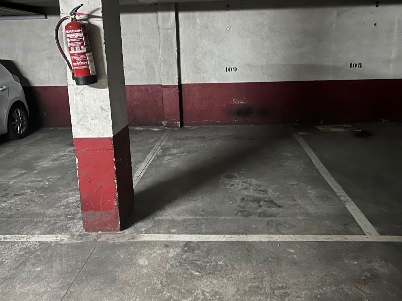 Parking de Garaje de alquiler en  Pamplona / Iruña