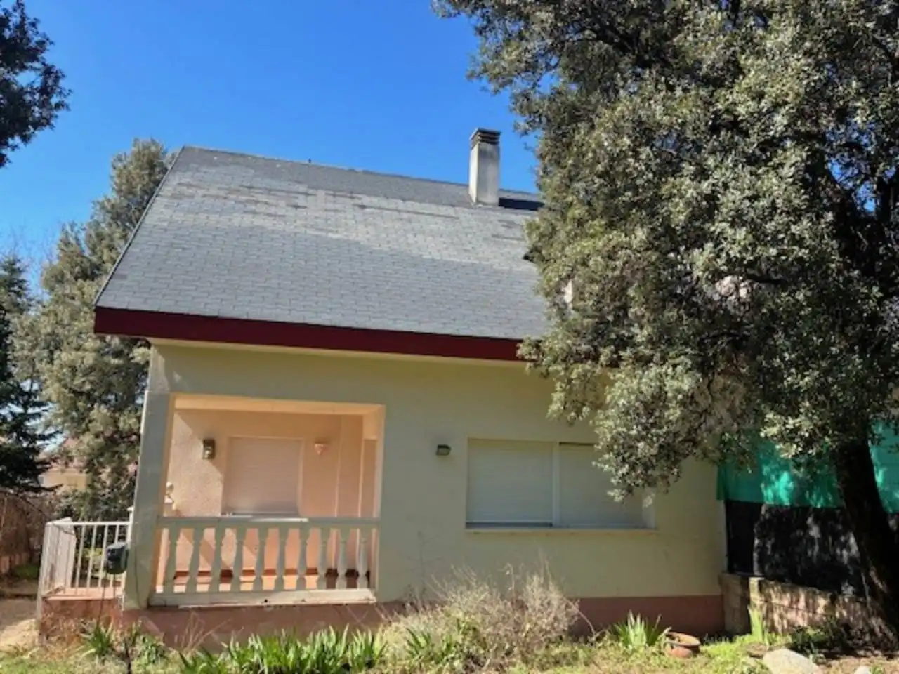 Vista exterior de Casa o chalet de alquiler en El Espinar con Calefacción, Terraza y Alarma