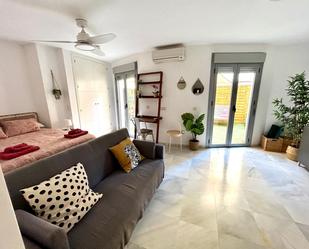 Living room of Flat for sale in Málaga Capital  with Air Conditioner, Heating and Furnished