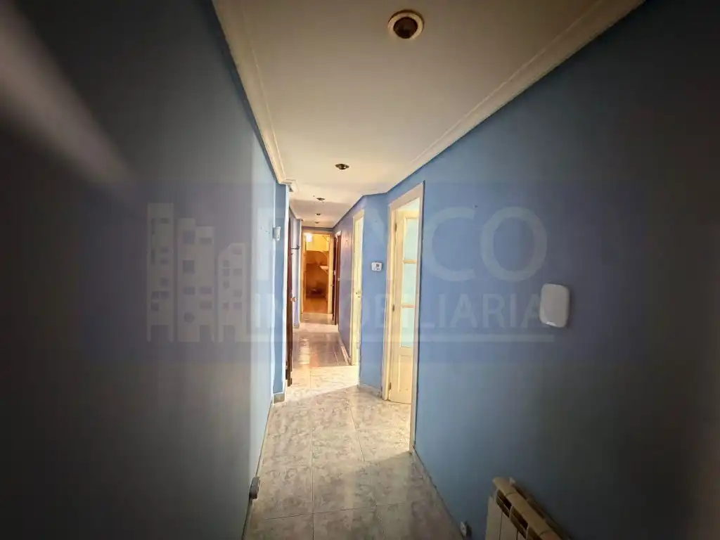 Apartament en venda en  Logroño