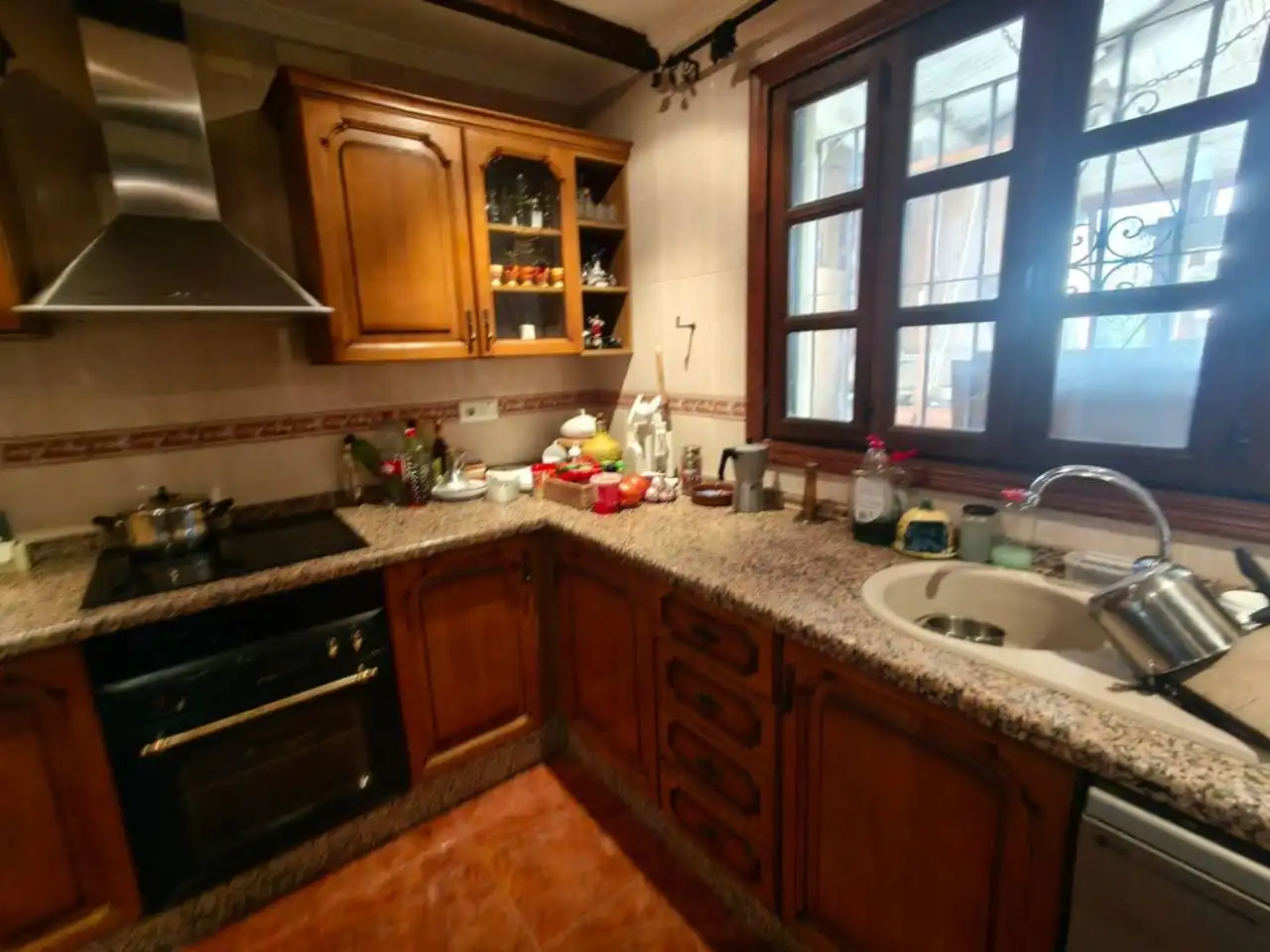 Cuina de Casa o xalet en venda en Alicante / Alacant amb Jardí privat