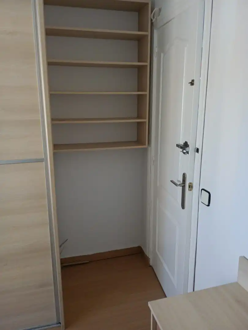 Dormitori de Pis en venda en Huelva amb Aire condicionat i Terrassa