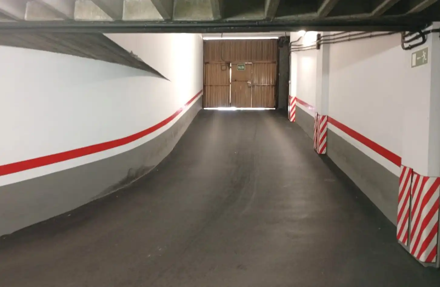 Parkplatz von Garage zum Verkauf in Oviedo 