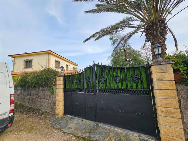 Casa-chalet en Venta en La Barquera en El Higuerón