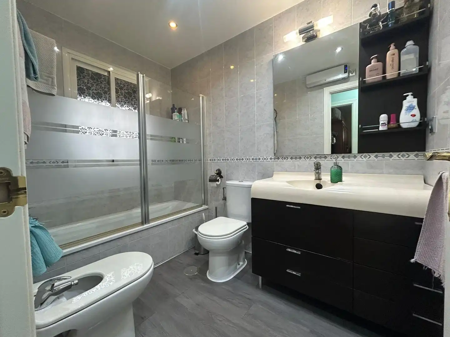 Baño de Casa adosada en venta en Antequera con Aire acondicionado, Calefacción y Terraza