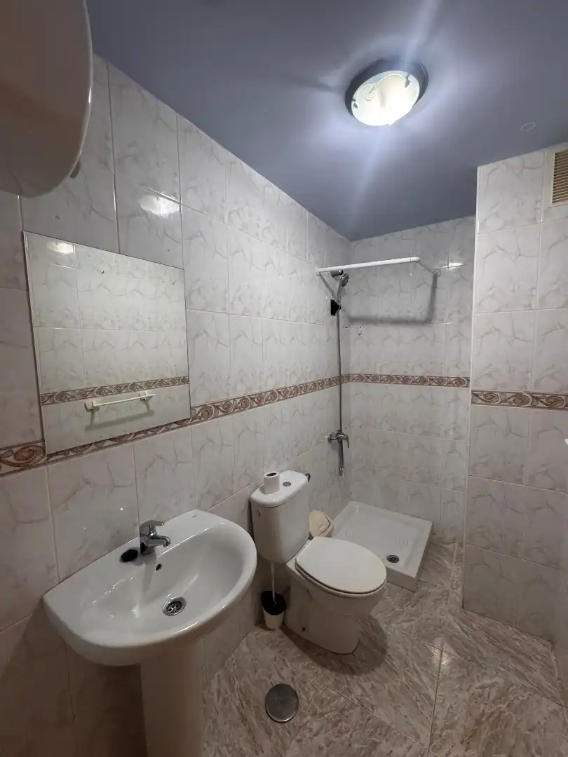 Baño de Piso de alquiler en Agüimes con Trastero, Amueblado y Microondas