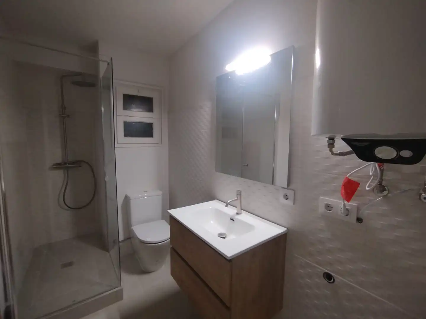 Badezimmer von Wohnung zur Miete in Girona