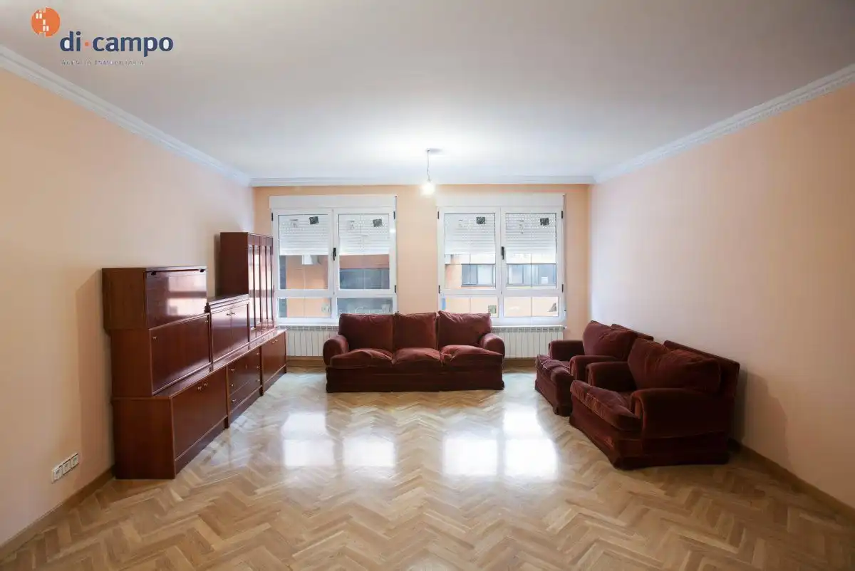 Living room of Houses for sale in Valladolid  with Air Conditioner, Heating and Terrace