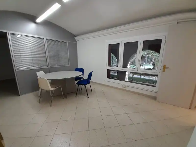 Business premises to rent in PLAÇA CLARA