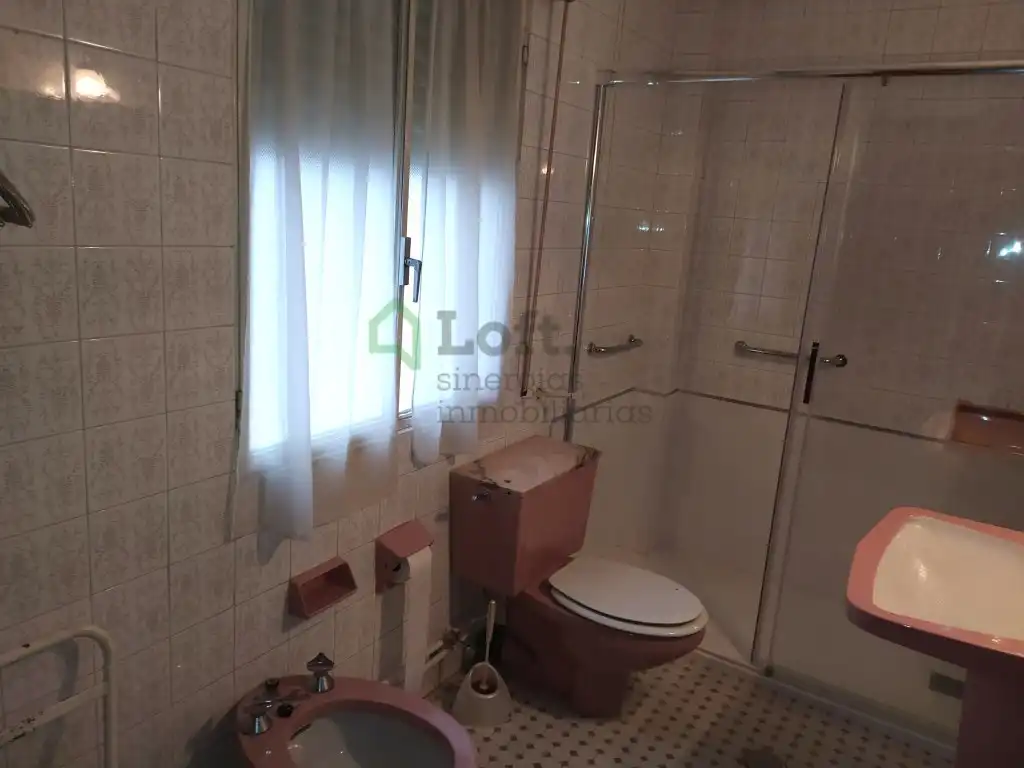 Bathroom of Flat for rent in Badajoz  with Heating