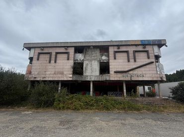 Gewerbefläche zum Verkauf in Avenida REVOLTA