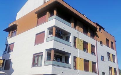 Exterior view of Flat for sale in Entrambasaguas