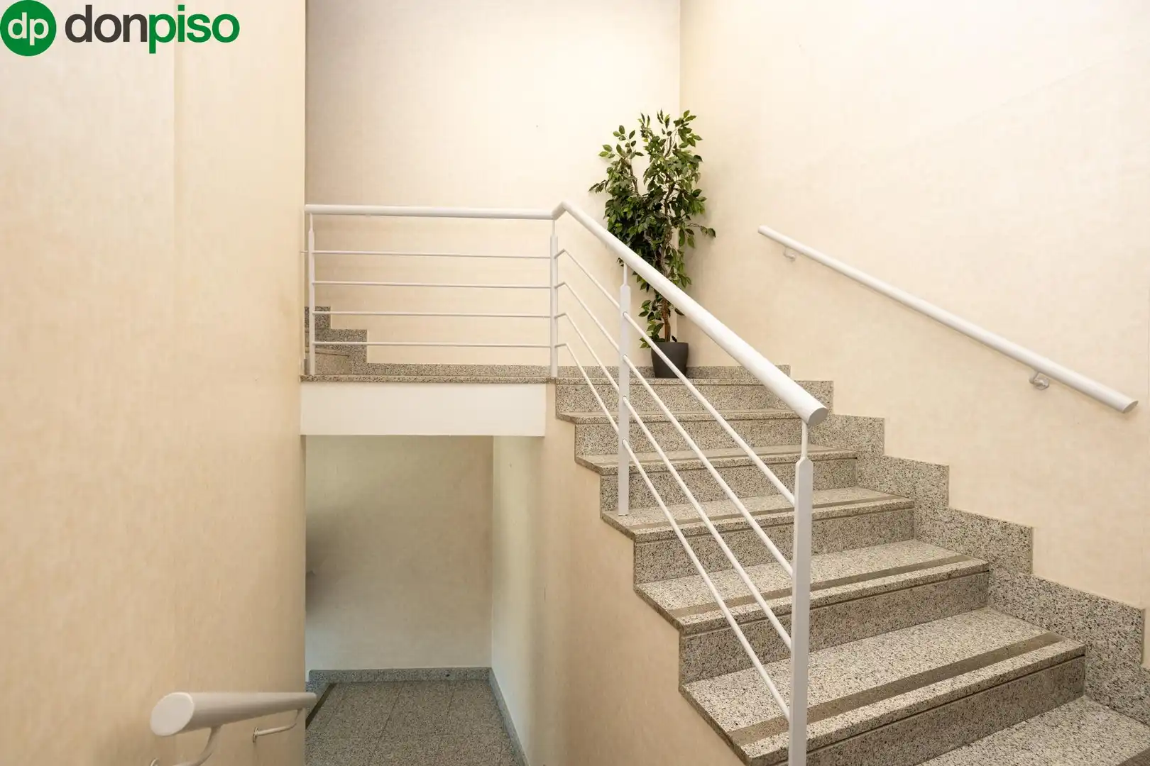 Inmuebles singulares con ascensor en venta en Calle ZARATE, imagen 36