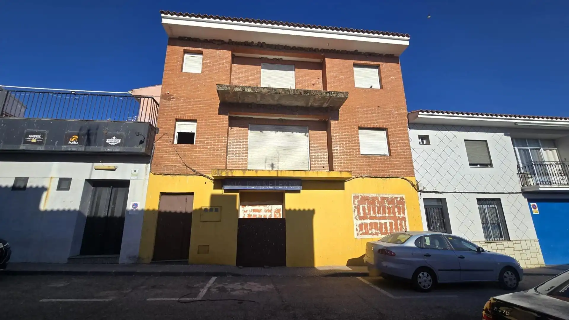 Exterior view of Buildings for sale in Alcuéscar