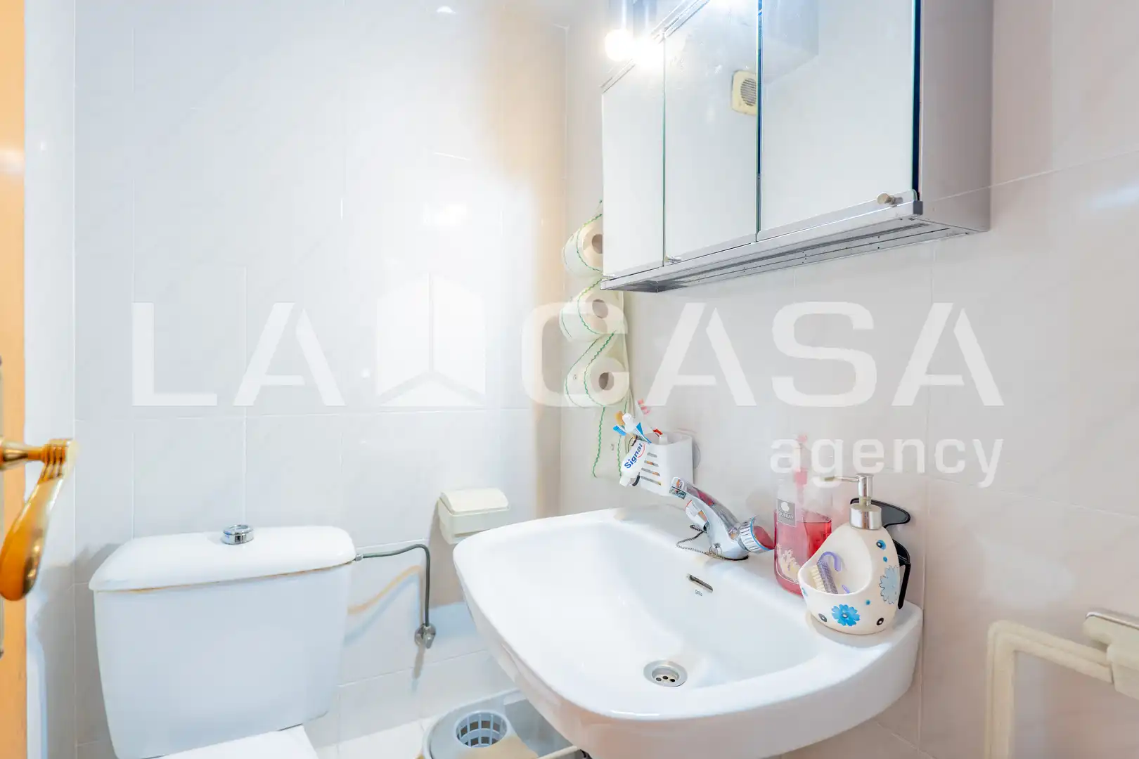 Bathroom of Flat for sale in Valencia  with Balcony