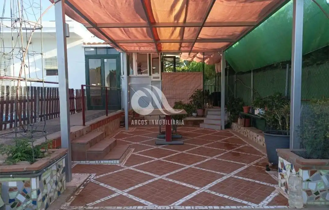 Chalet en venta en Periurbano Oeste - Sierra