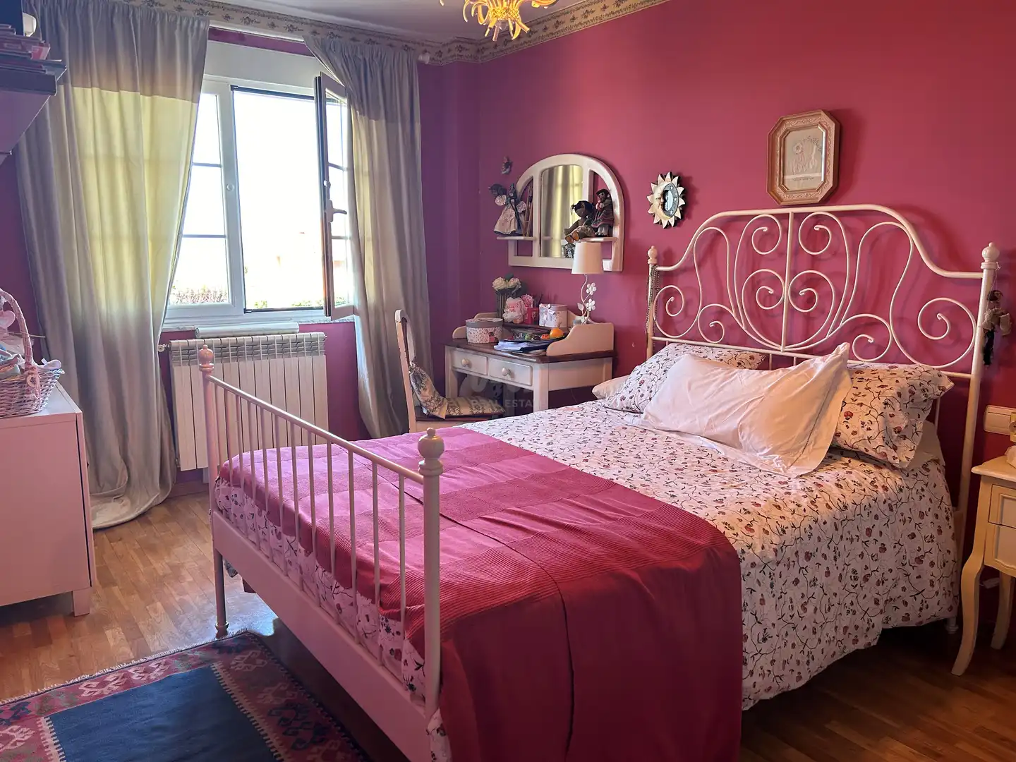 Habitación de Casa o chalet en venta en Sariegos con Calefacción, Terraza y Piscina