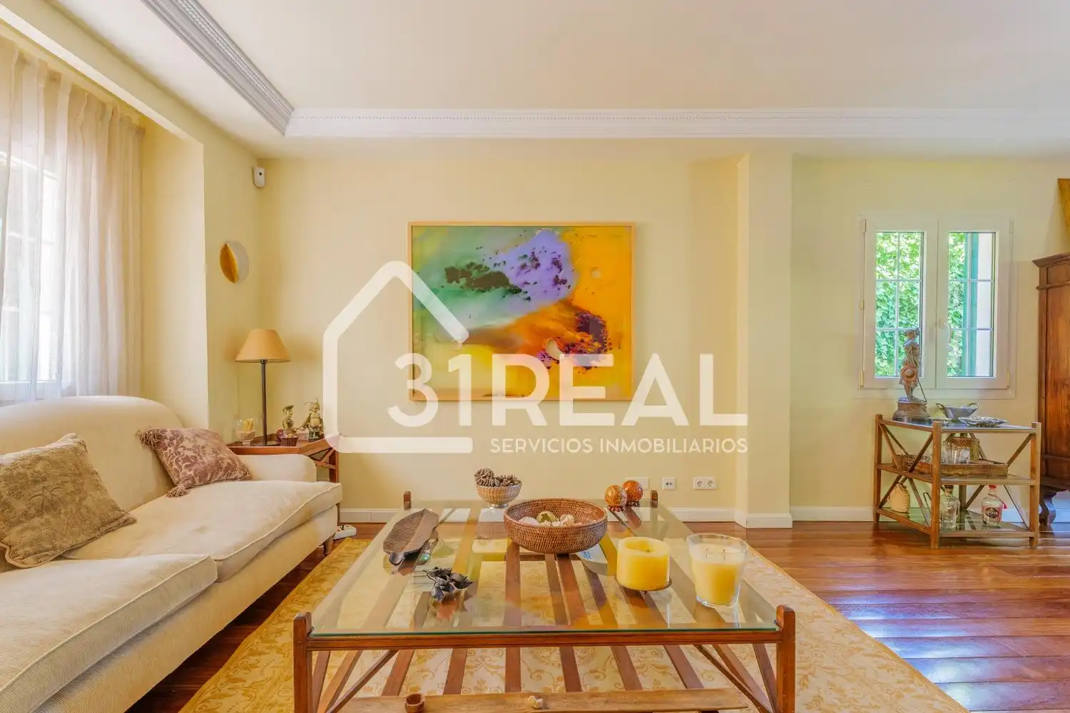 Sala d'estar de Casa o xalet en venda en Madrid