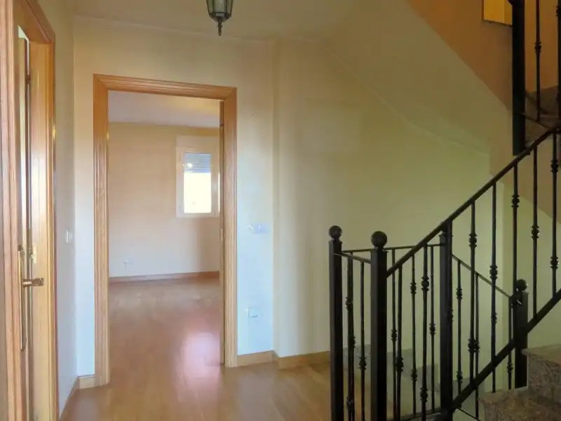 Casa o chalet en venta en Chozas de Abajo con Calefacción, Jardín privado y Trastero