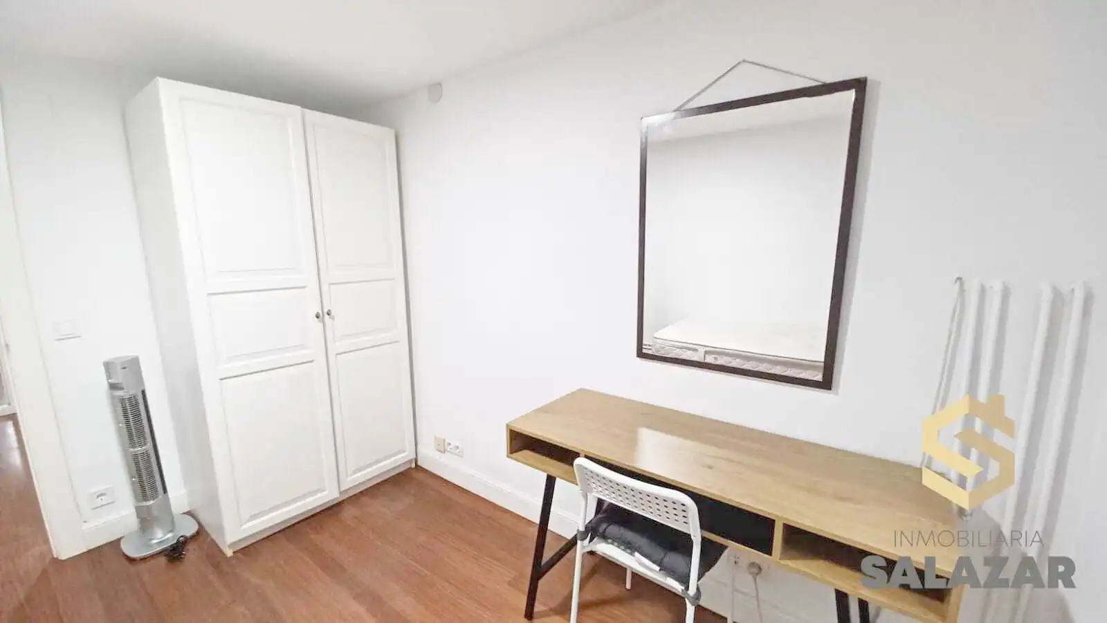 Bedroom of Flat for rent in Uribarri