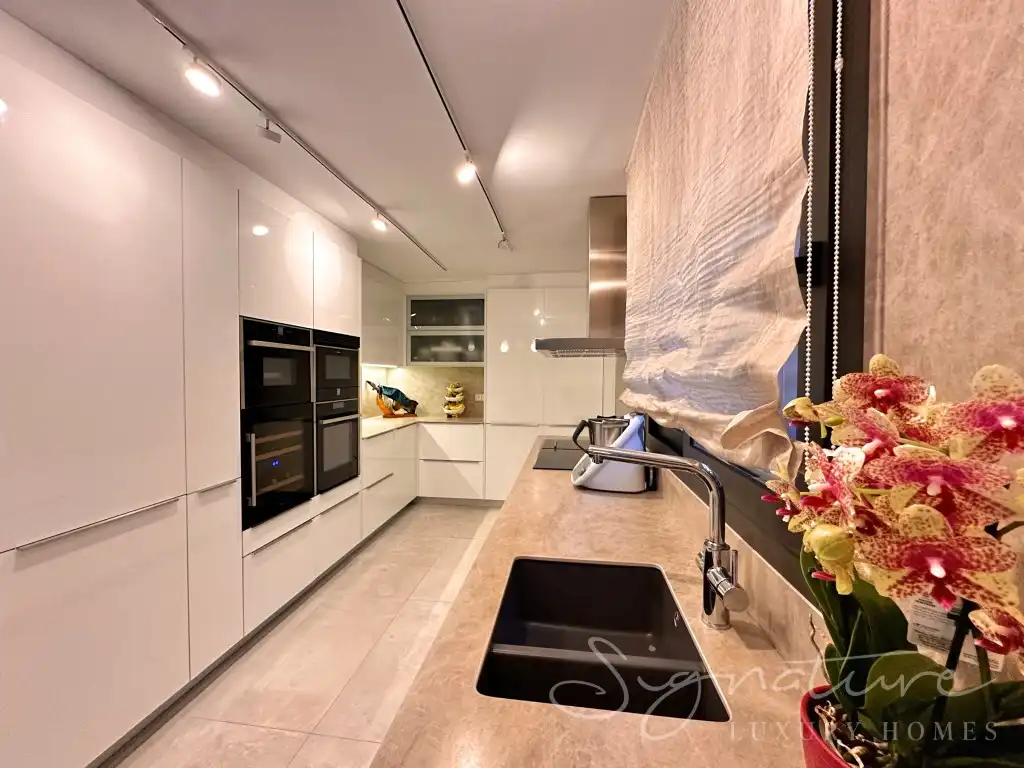 Cocina de Casa o chalet de alquiler en Sant Cugat del Vallès con Aire acondicionado, Calefacción y Jardín privado