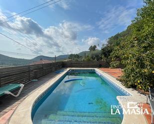 Piscina de Finca rústica en venda en Olivella amb Terrassa i Piscina