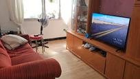 Living room of Flat for sale in  Barcelona Capital