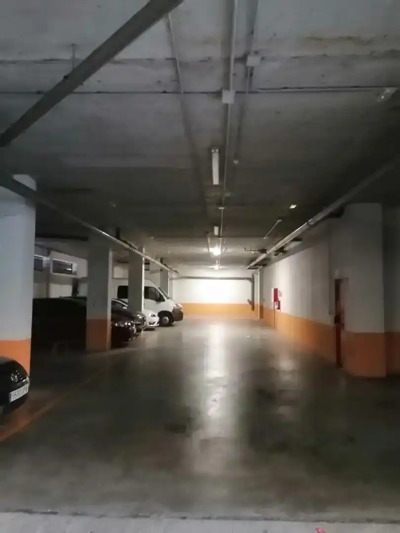 Parkplatz von Garage zur Miete in Salburua - Arantzabela