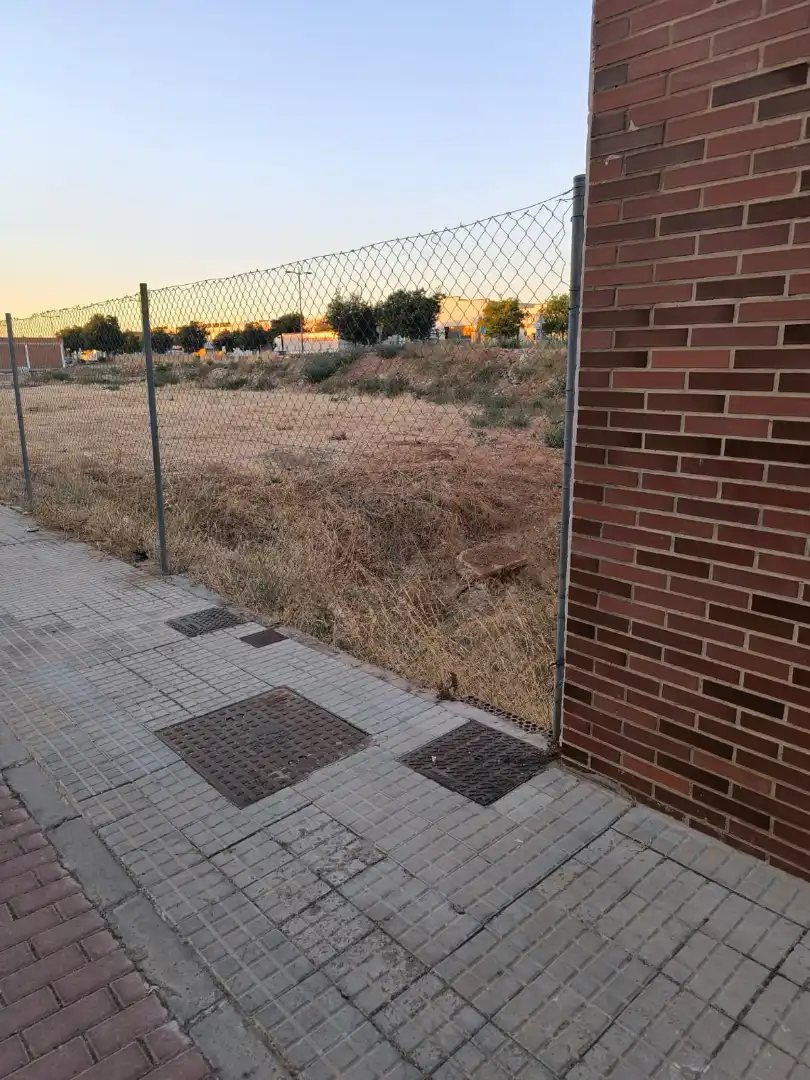 Terreno residencial en venta en Calle Zafra, imagen 6