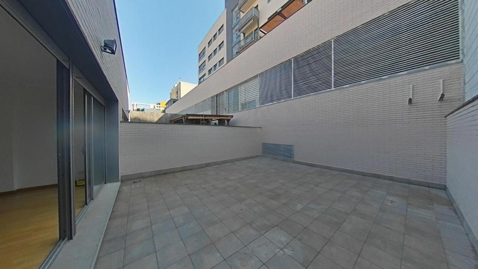 Terraza de Piso en venta en Barberà del Vallès con Calefacción, Parquet y Terraza