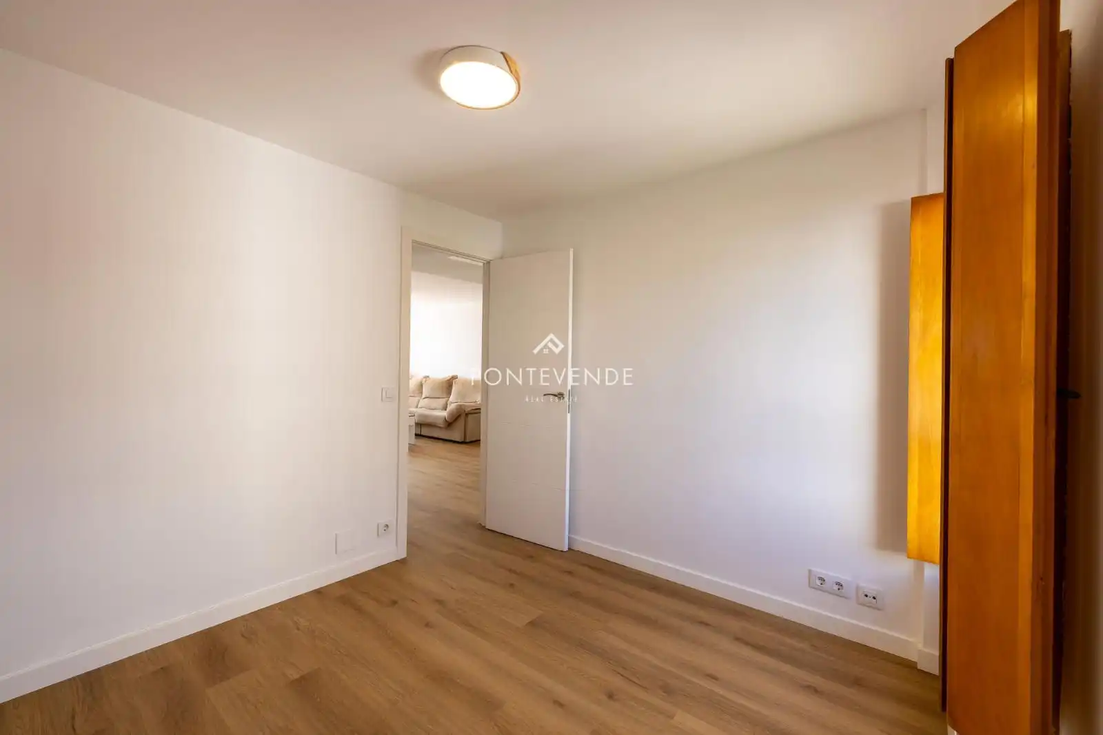 Schlafzimmer von Wohnung zum Verkauf in Vigo  mit Heizung