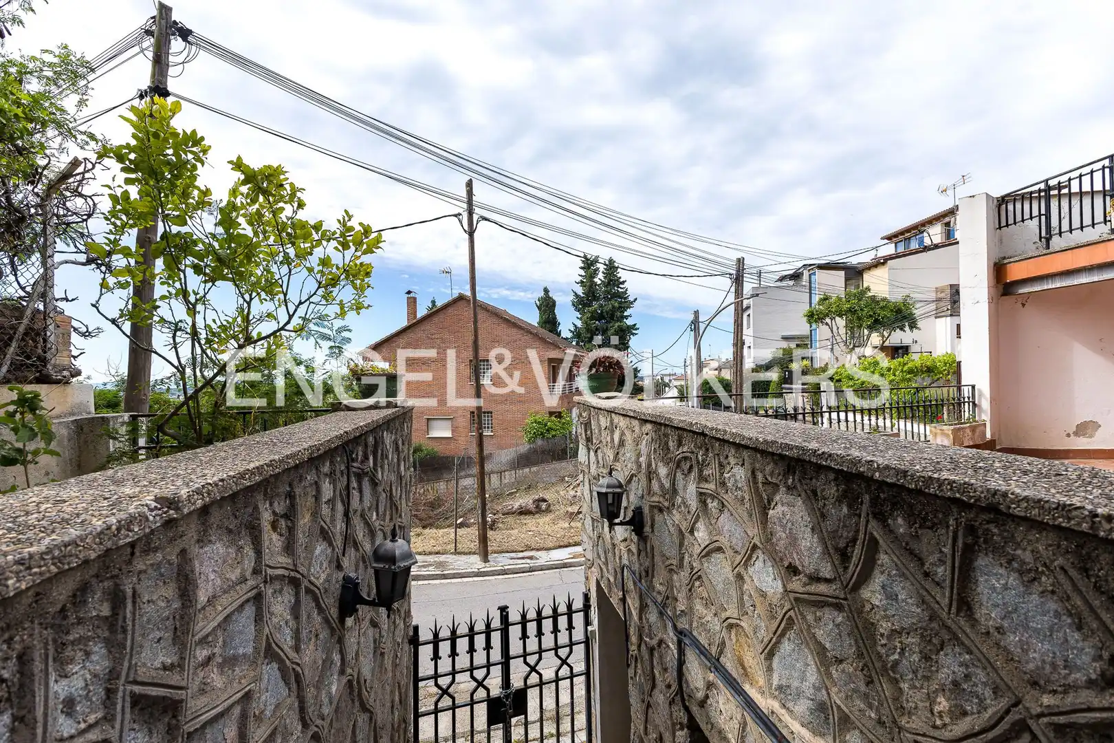 Vista exterior de Casa o chalet en venta en Viladecans con Calefacción, Jardín privado y Balcón