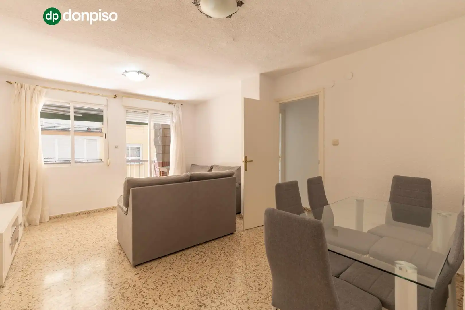 Sala de estar de Piso en venta en Granada con Terraza