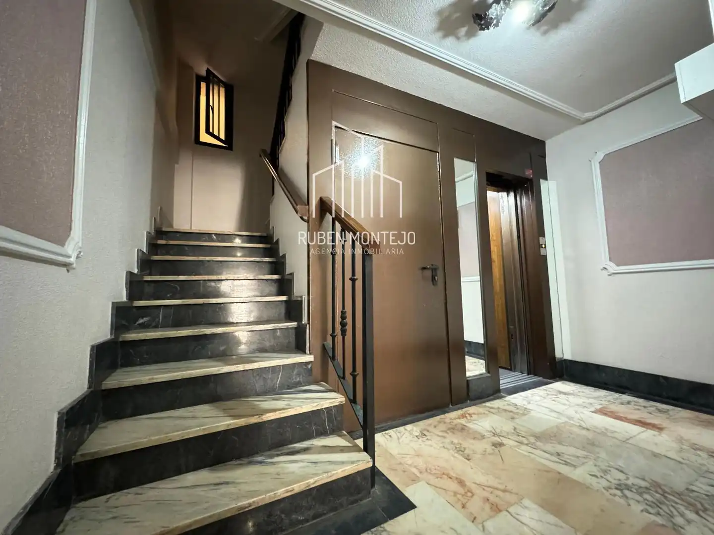 Apartamento de alquiler en Universidad - Tenerías