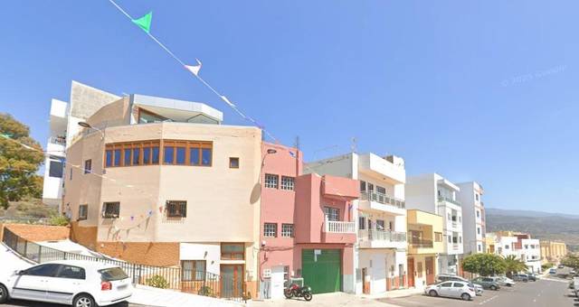 Piso en Venta en  CHASNA en Granadilla de Abona ciudad