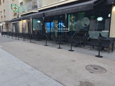 Local comercial en traspaso en de Monturiol