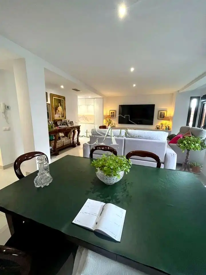 Sala de estar de Piso en venta en Puente Genil con Aire acondicionado y Terraza