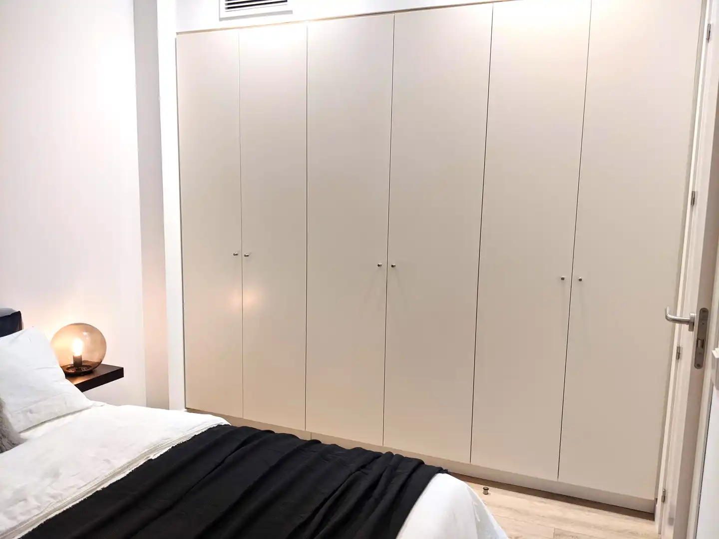 Habitación de Piso en venta en Barcelona con Aire acondicionado, Calefacción y Amueblado