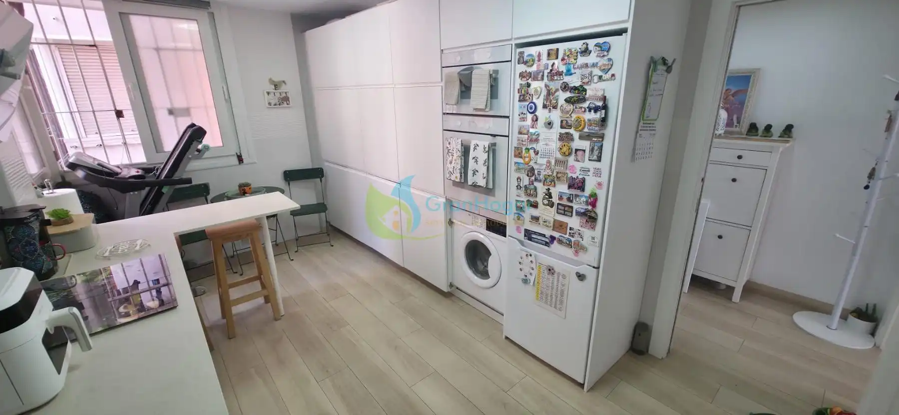 Kitchen of Flat for sale in Sevilla  with Furnished and Balcony