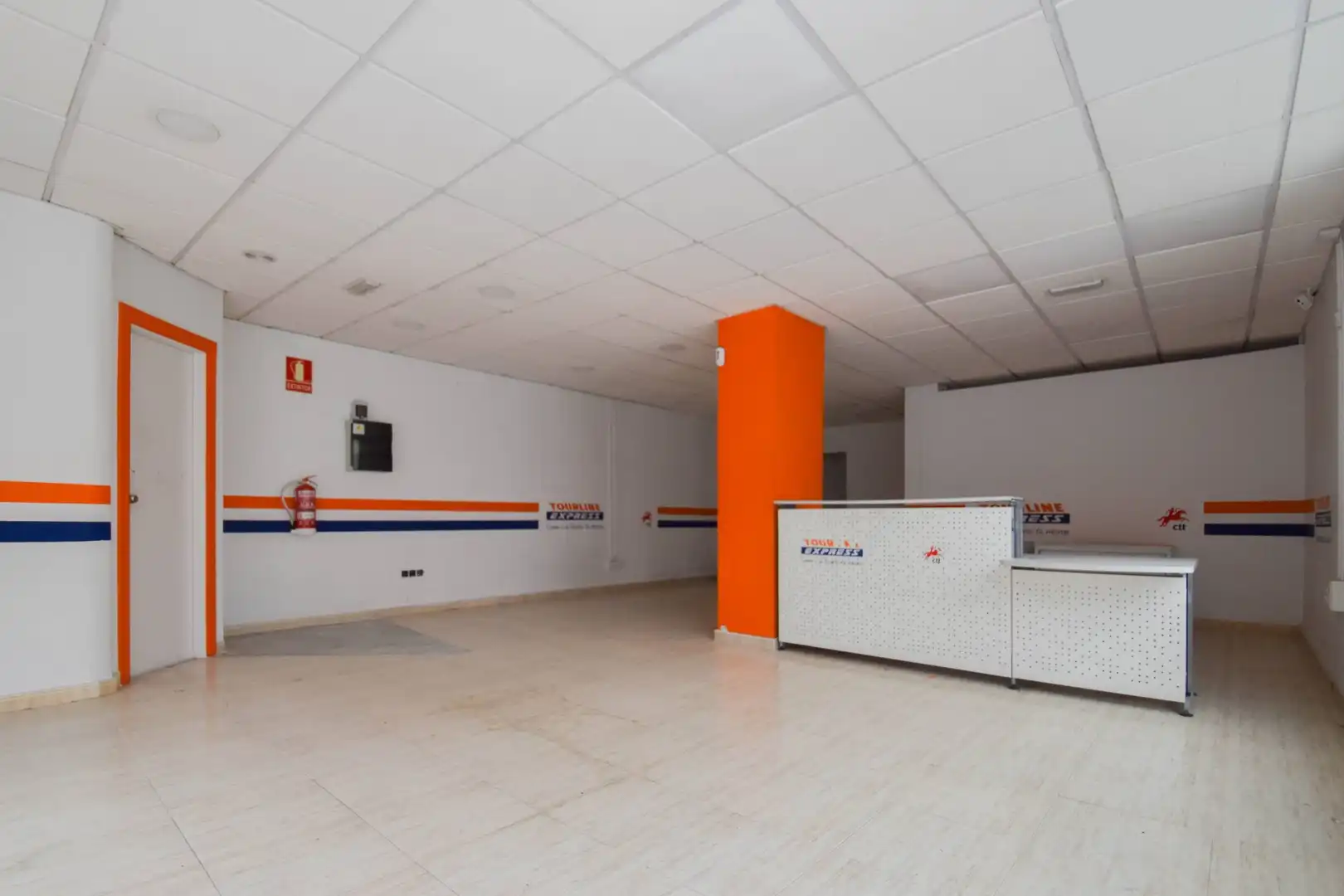 Locale commerciale in vendita a San Antón, imagen 10