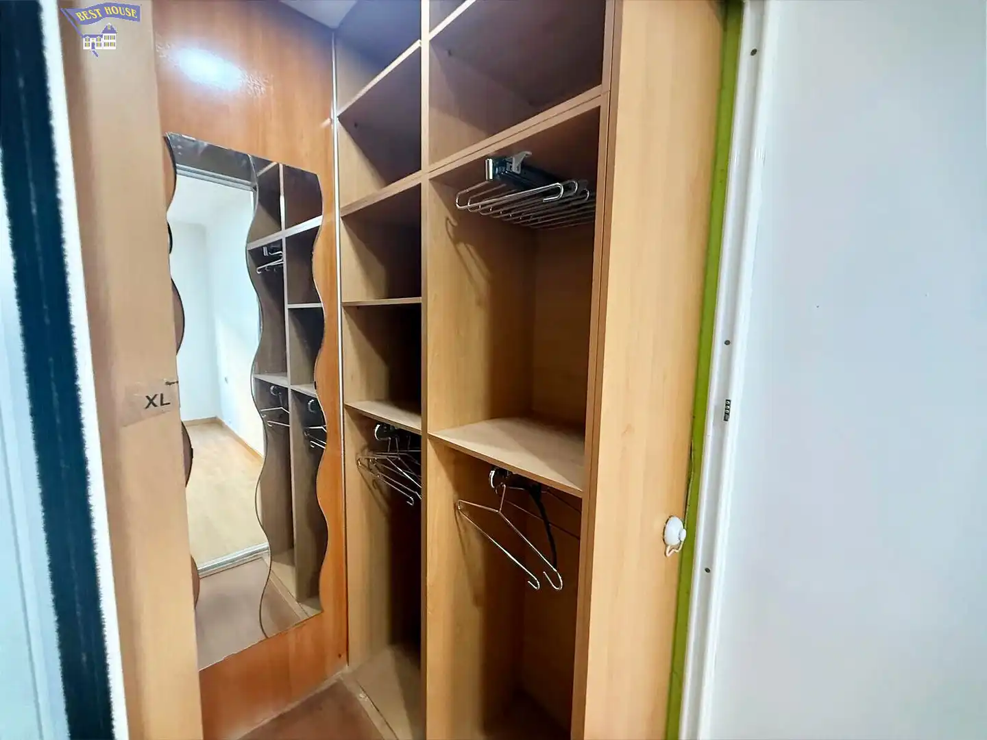 Planta baixa en venda en Ripollet amb Parquet