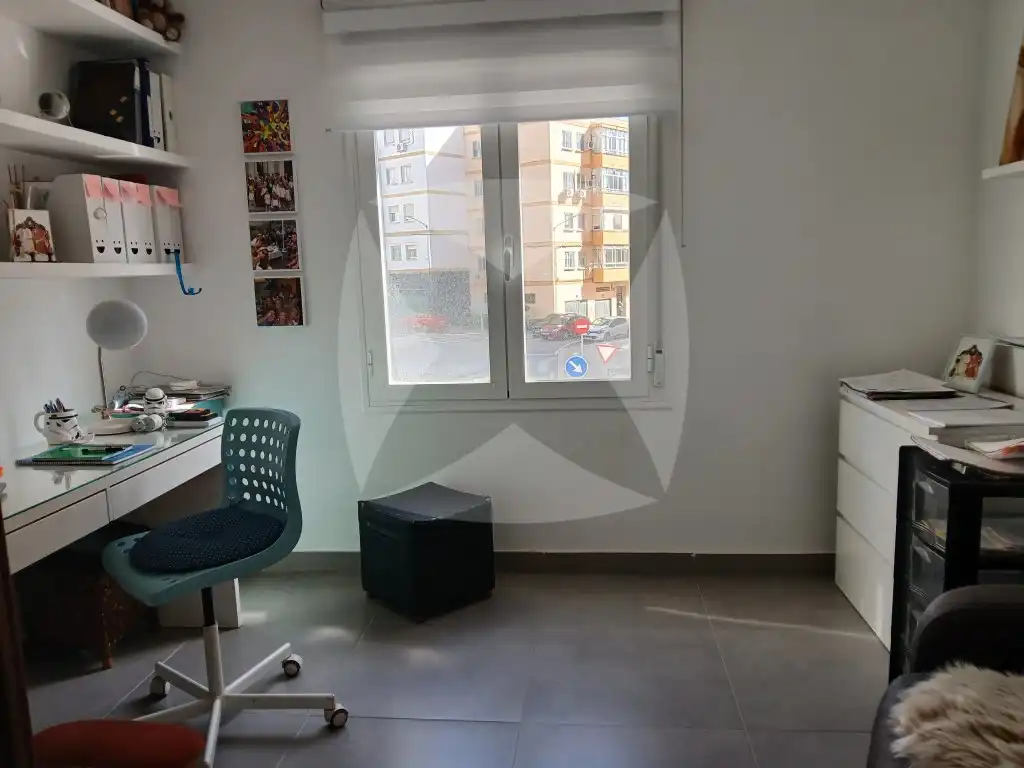 Dormitori de Pis en venda en Cáceres amb Aire condicionat i Terrassa