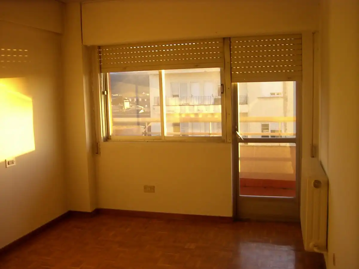 Habitación de Piso en venta en Bembibre con Calefacción, Jardín privado y Terraza
